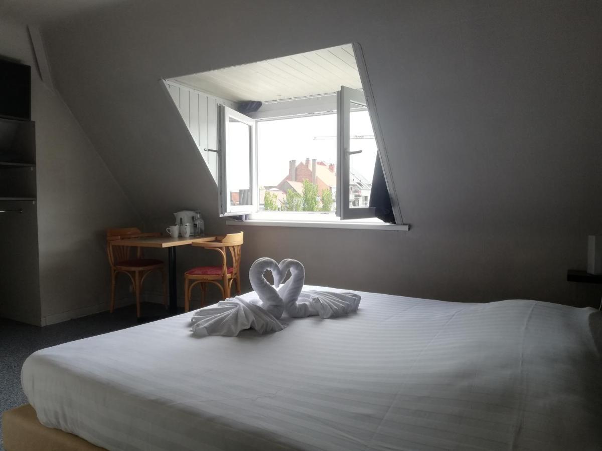 Logies Het Maantje Hotel De Panne Kültér fotó