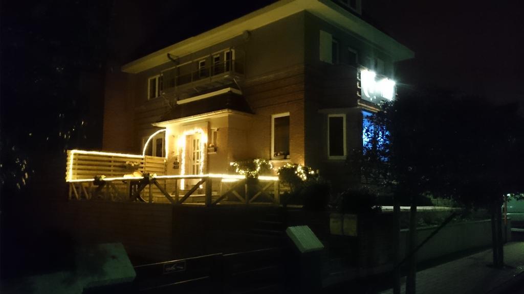 Logies Het Maantje Hotel De Panne Kültér fotó