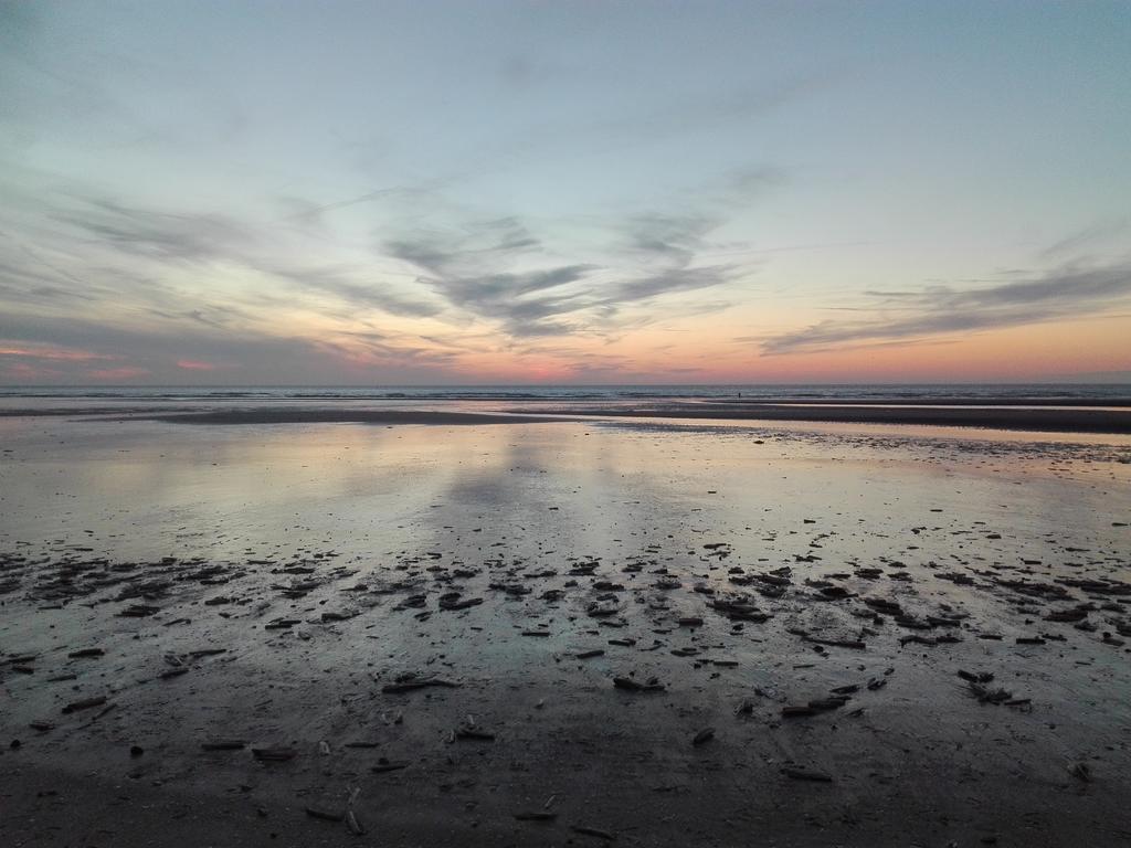Logies Het Maantje Hotel De Panne Kültér fotó