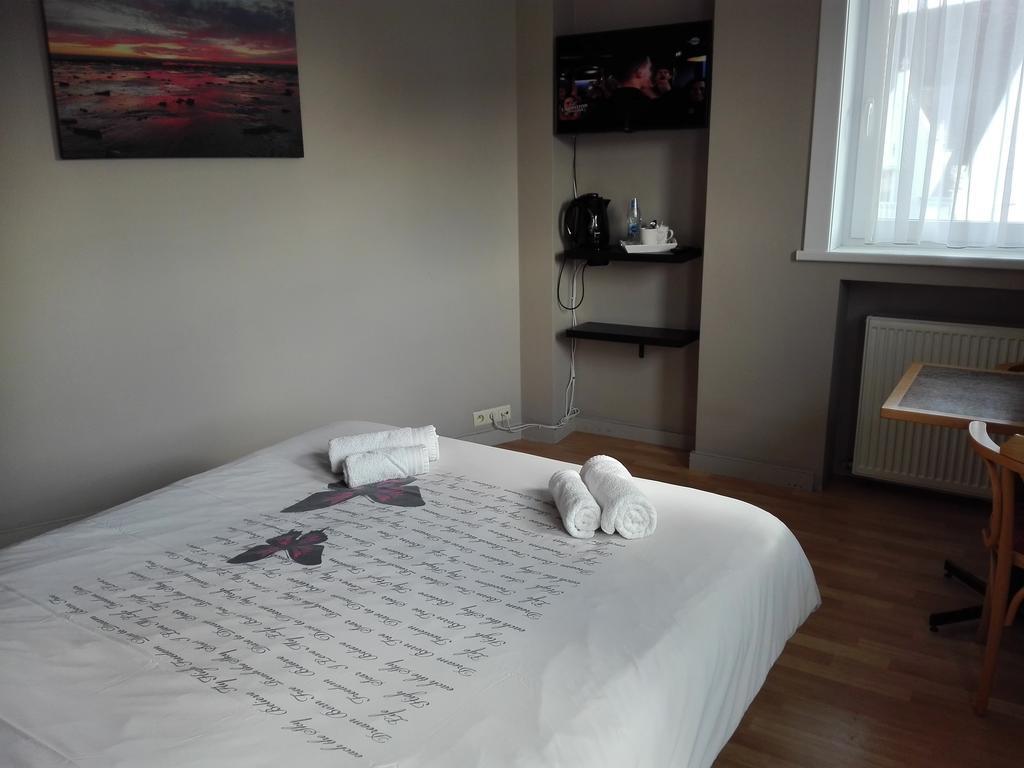 Logies Het Maantje Hotel De Panne Kültér fotó